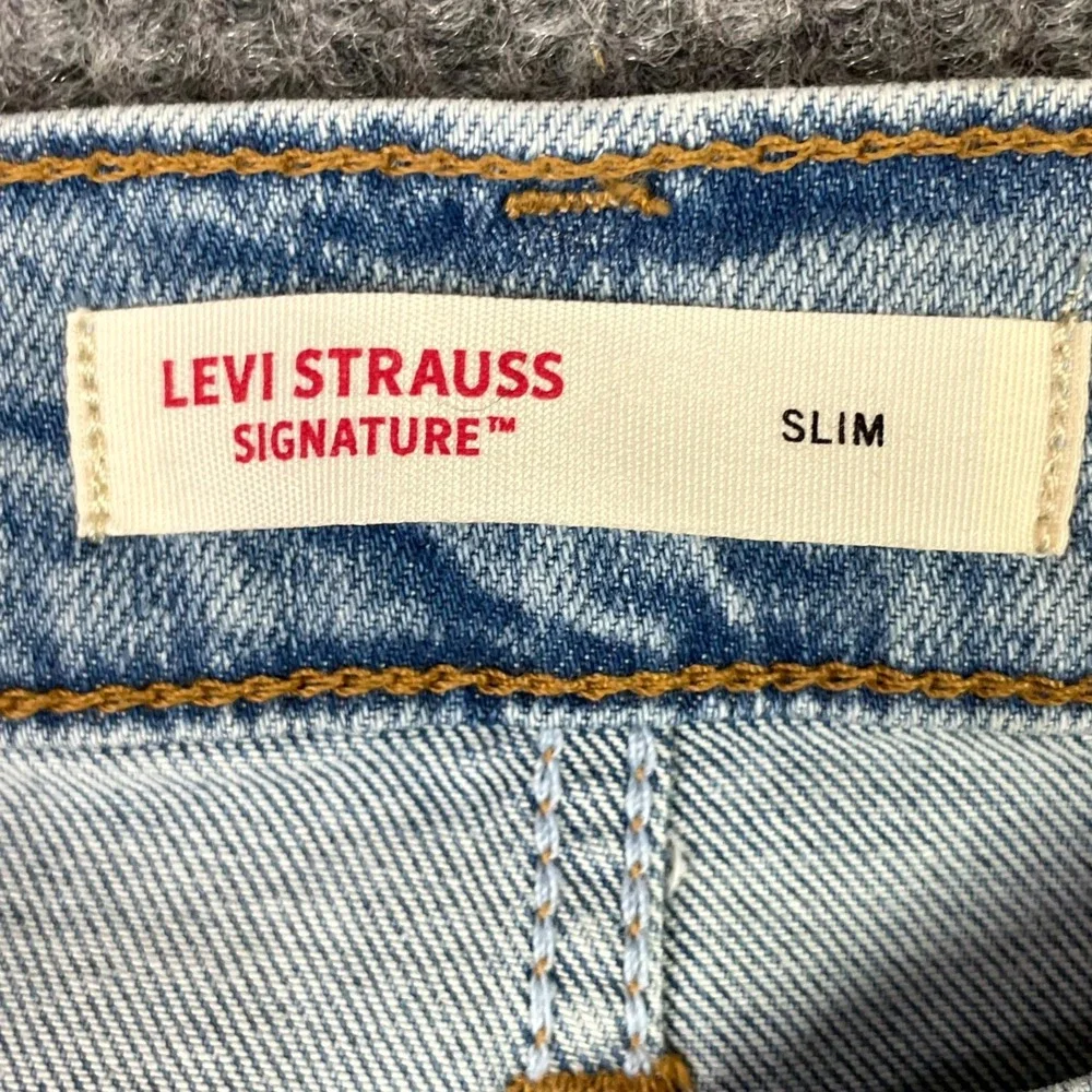 Levis sale used
